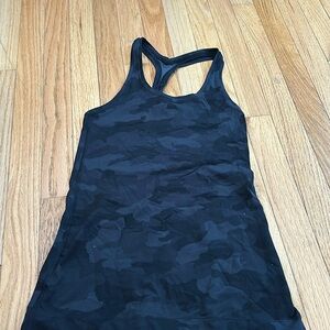 Lululemon cool race back camo